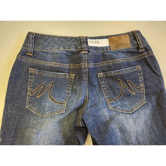 Maurices Women 0 Reg Low Rise Double Button Flare Leg Whiskered Fading Y2K - Picture 10 of 10